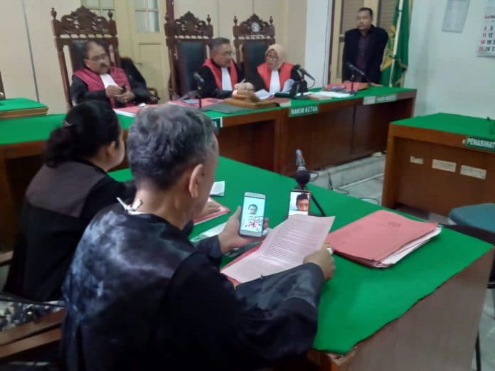 hakim_pn_medan_vonis_dua_kurir_1_kg_sabu_7_dan_6_tahun_penjara