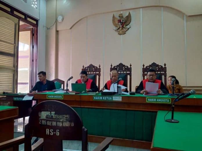 hakim_tinggi_kuatkan_hukuman_penjara_seumur_hidup_suparman_kurir_13_kg_sabu