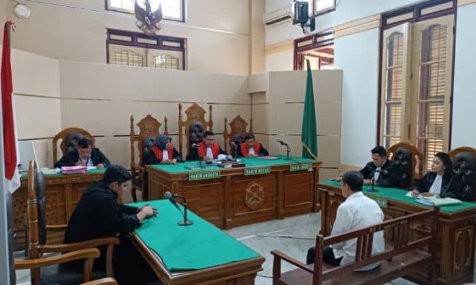 hakim_tolak_eksepsi_kadinkes_sumut_dan_rekanan_sidang_berlanjut_hingga_putusan_akhir