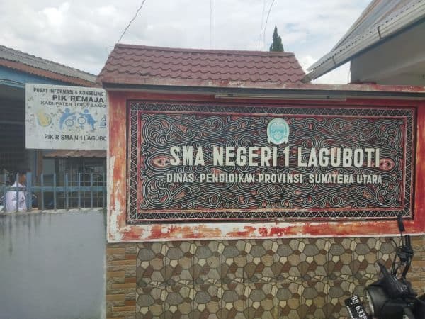 hampir_separuh_lulusan_sma_negeri_1_laguboti_tahun_ini_masuk_ptn
