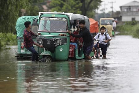 hampir_setengah_juta_orang_terdampak_banjir_di_india