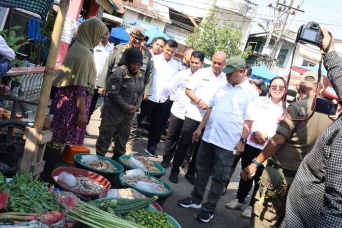 harga_bahan_pokok_di_sejumlah_pasar_tradisional_tanjungbalai_masih_stabil