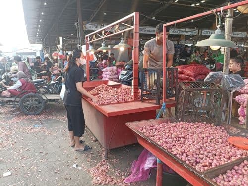 harga_bawang_dan_cabai_turun_tajam_di_pasar_mmtc