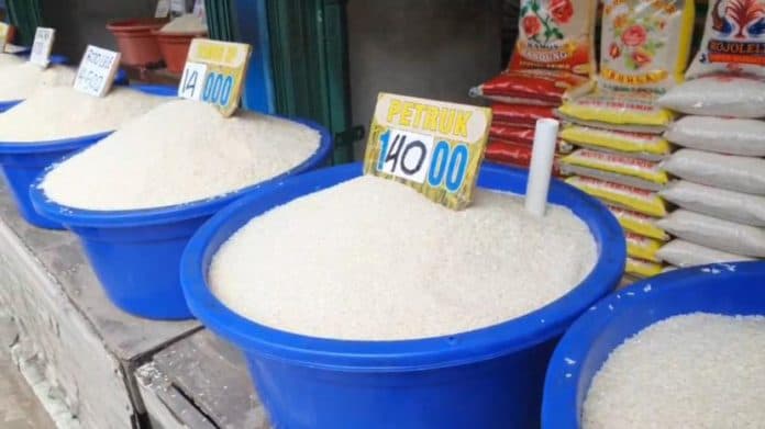 harga_beras_mahal_masyarakat_menengah_terancam_masuk_jurang_kemiskinan