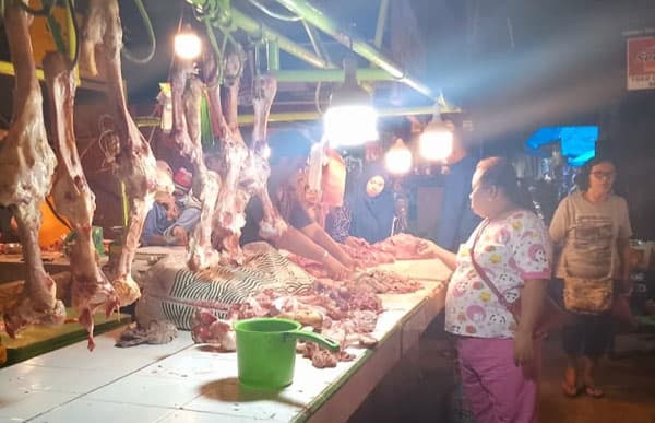 harga_daging_sapi_dan_ayam_di_pematangsiantar_masih_stabil