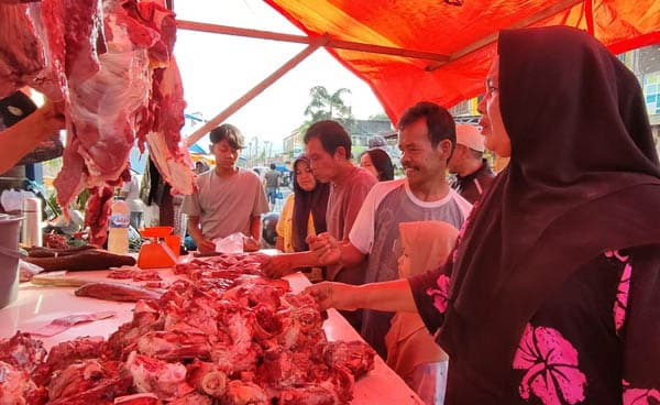 harga_daging_sapi_di_sidimpuan_melambung_hingga_rp180000kg