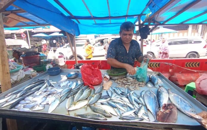 harga_ikan_laut_masih_stabil_di_pasar_horas_siantar_meski_pasokan_menipis