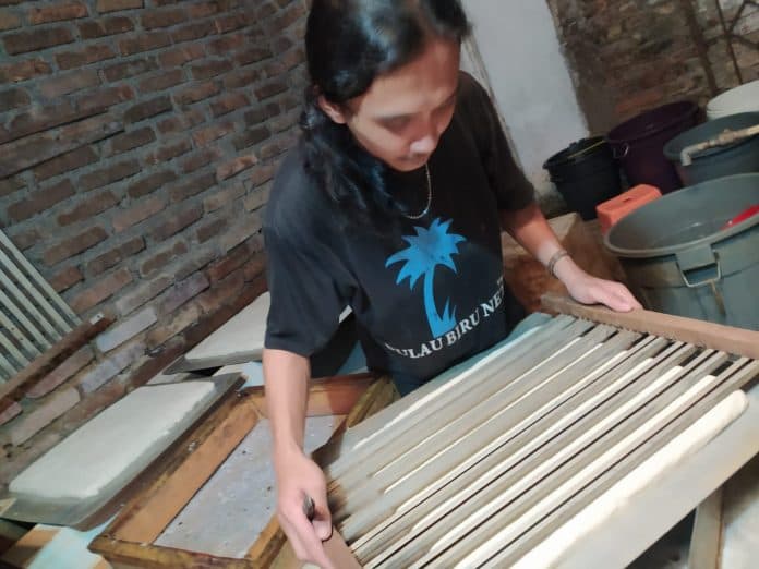 harga_kedelai_naik_perajin_tahu_dan_tempe_terpaksa_perkecil_ukuran