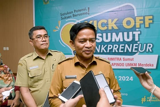 harga_melonjak_pj_gubernur_sumut_jamin_stok_pangan_aman