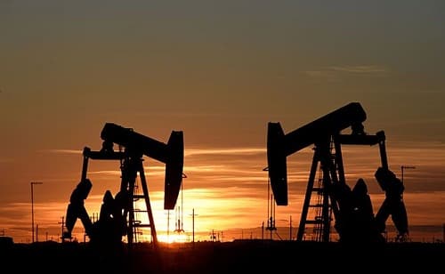 harga_minyak_dunia_sedikit_menguat_jelang_pertemuan_opec