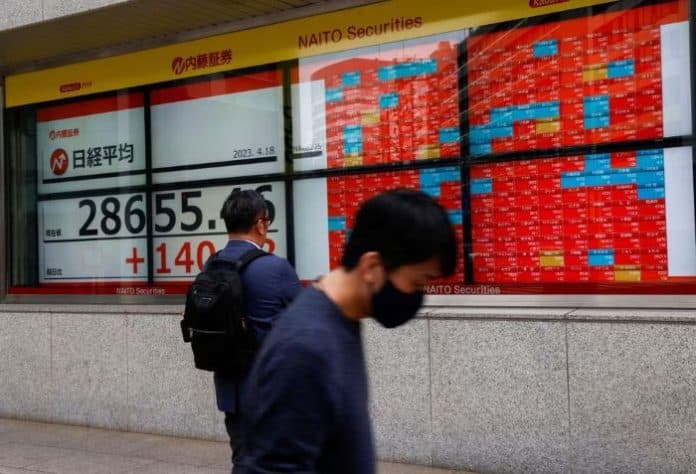 harga_saham_asia_terkoreksi_dolar_menguat_terhadap_yen_tertinggi_selama_tahun_2023