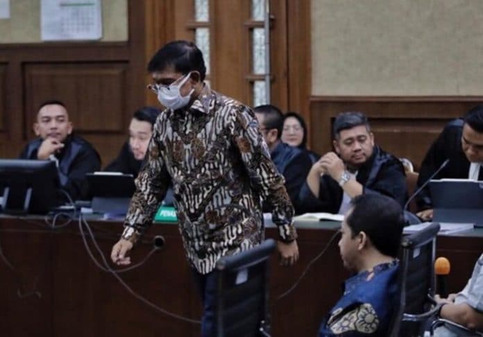 hari_ini_pembacaan_putusan_kasus_bts_4g_kominfo