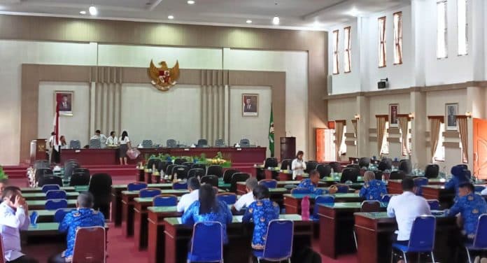hari_ini_penyampaian_laporan_hasil_pembahasan_pansus_lkpj_bupati_simalungun_tahun_2022