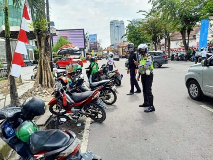 hari_kedua_404_kendaraan_yang_melanggar_aturan_parkir_di_medan_ditilang