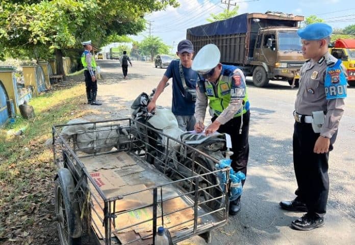 hari_kedua_operasi_keselamatan_toba_2024_polres_tebing_tinggi_dapati_10_pelanggaran