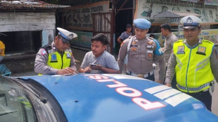 hari_kedua_ops_patuh_toba_2024_polres_sibolga_jaring_20_kendaraan_yang_melanggar