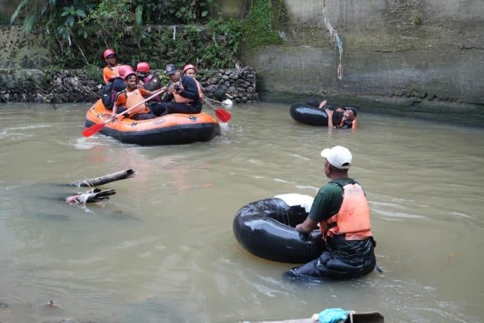 hari_lingkungan_hidup_sedunia_sungai_babura_dibersihkan