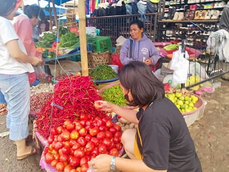 hari_pertama_ramadhan_harga_cabai_merah_di_siantar_tembus_rp72000_per_kg