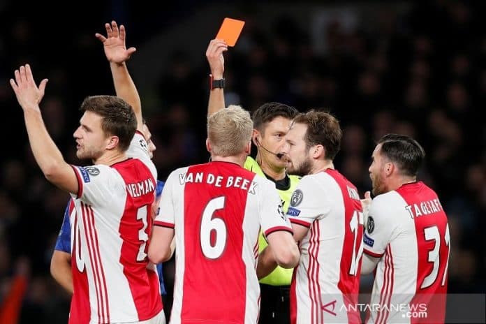 hasil_liga_champions_liverpool_ajax_dan_leipzig_rebut_puncak_grup