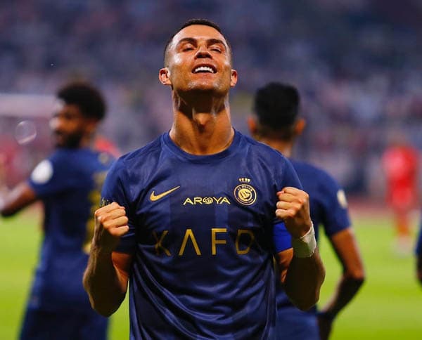 hasilkan_rp43_triliun_ronaldo_olahragawan_terkaya_di_dunia