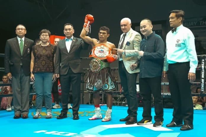 hebi_marapu_kantongi_dua_gelar_usai_kandaskan_petinju_thailand