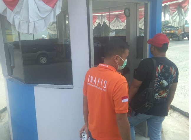 heboh_pos_polisi_ditembak_kapolres_sergai_hanya_terkena_batu_kerikil