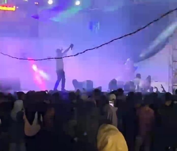 heboh_video_viral_dj_seksi_guncang_pasar_malam_kisaran_barat