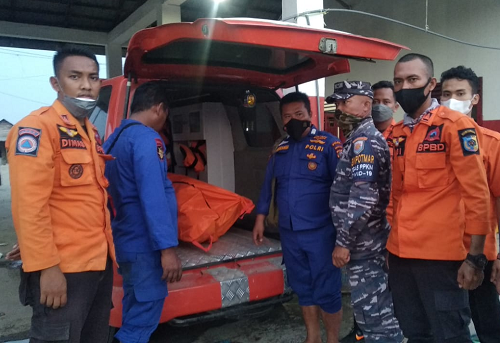 hilang_4_hari_pria_ini_ditemukan_tewas_di_perairan_kuala_tanjung_batu_bara