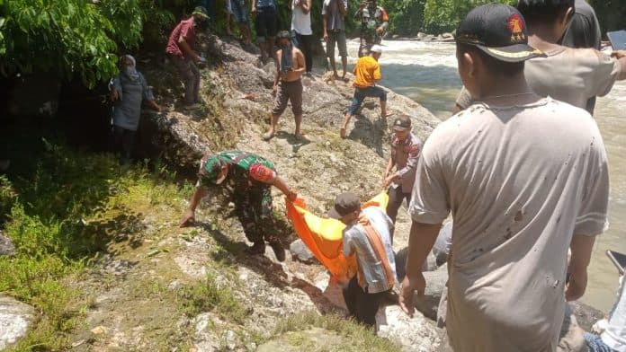 hilang_5_hari_ogong_sitompul_ditemukan_tewas_di_sungai_batang_toru_tapsel