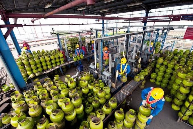 hindari_kecurangan_pembelian_lpg_3kg_pertamina_timbang_dulu