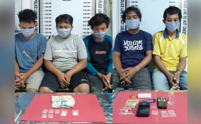 hitungan_jam_3_pengedar_dan_2_pemakai_sabu_diamankan_polres_siantar