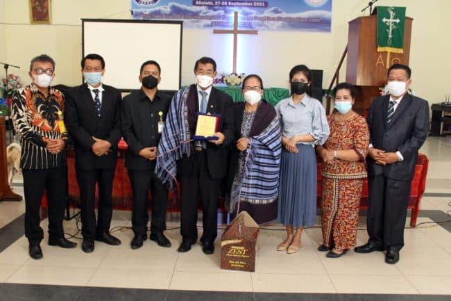hkbp_distrik_vi_dairi_gelar_seminar_pemberdayaan_pelayan_penuh_waktu