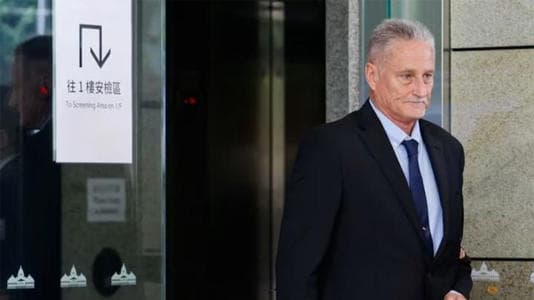 hong_kong_membatalkan_dakwaan_kepemilikan_senjata_terhadap_senator_as