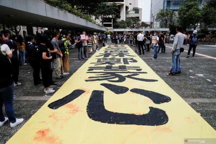 hong_kong_perketat_keamanan_menjelang_protes_yang_direncanakan