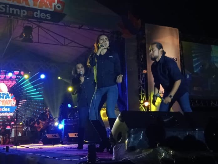 horizon_band_asal_medan_menghibur_warga_siantar