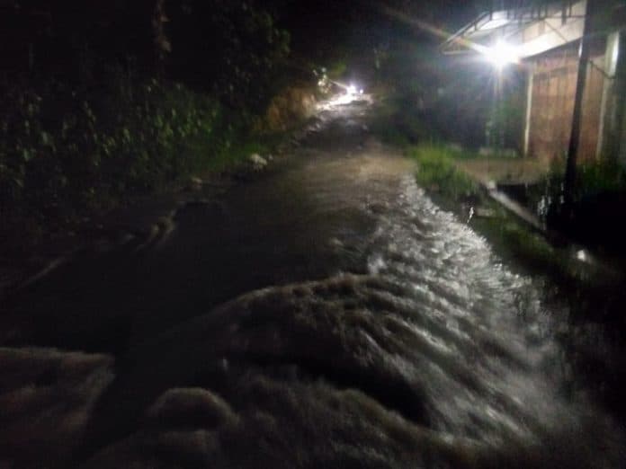 hujan_deras_puluhan_rumah_di_karang_rejo_simalungun_terendam_banjir