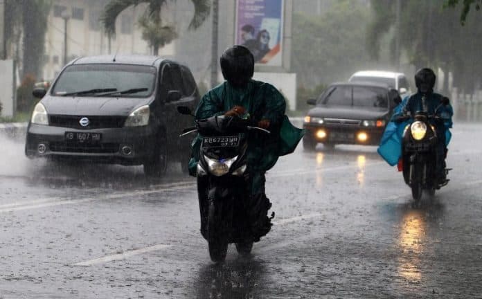 hujan_lebat_melanda_sebagian_besar_wilayah_indonesia