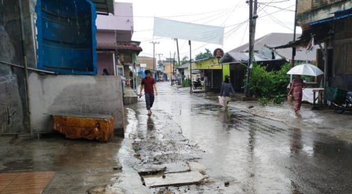 hujan_lebat_siang_dan_malam_bmkg_medan_imbau_warga_waspada