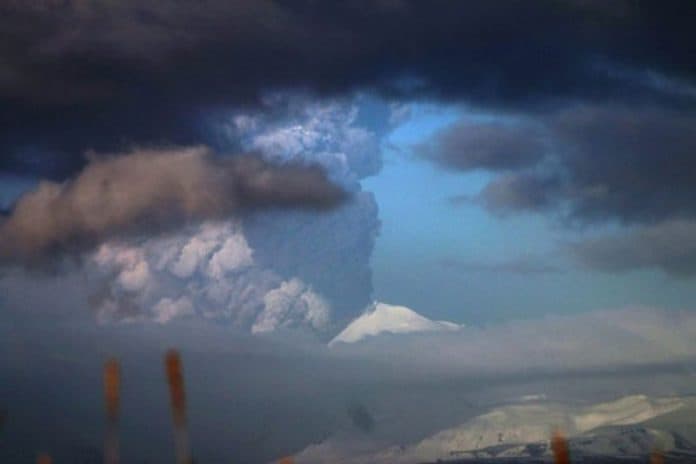 hujan_picu_tanah_longsor_6_orang_hilang_di_alaska