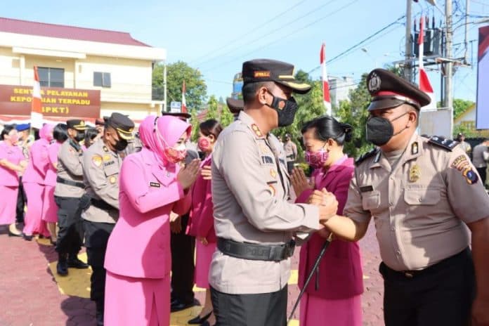 hut_ke_76_bhayangkara_lima_personil_polres_tanjungbalai_naik_pangkat