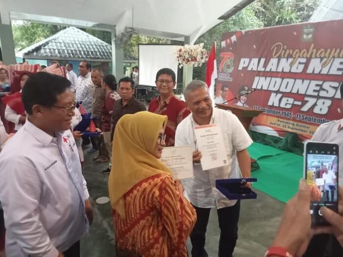 hut_pmi_ke_78_117_pendonor_sukarela_di_siantar_dapat_penghargaan_dari_wali_kota