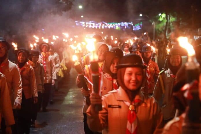 hut_ri_ke_78_wali_kota_siantar_lepas_pawai_obor_cara_kita_mengisi_kemerdekaan