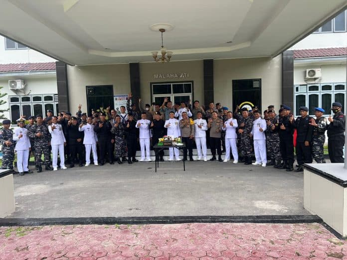 hut_tni_ke_77_wakapolres_tanjungbalai_datangi_mako_lanal_tba