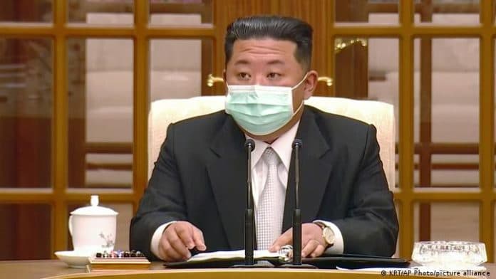 ibu_hamil_di_korut_dihukum_mati_karena_tunjuk_foto_kakek_kim_jong_un