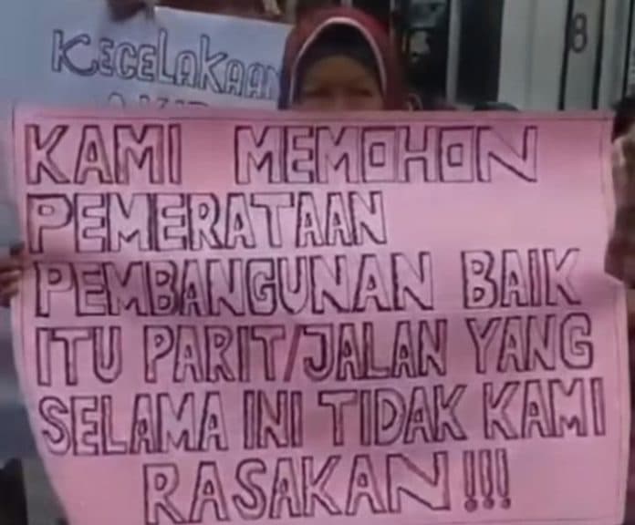 ibu_ibu_di_marelan_keluhkan_drainase_tumpat_begini_penjelasan_pemko_medan