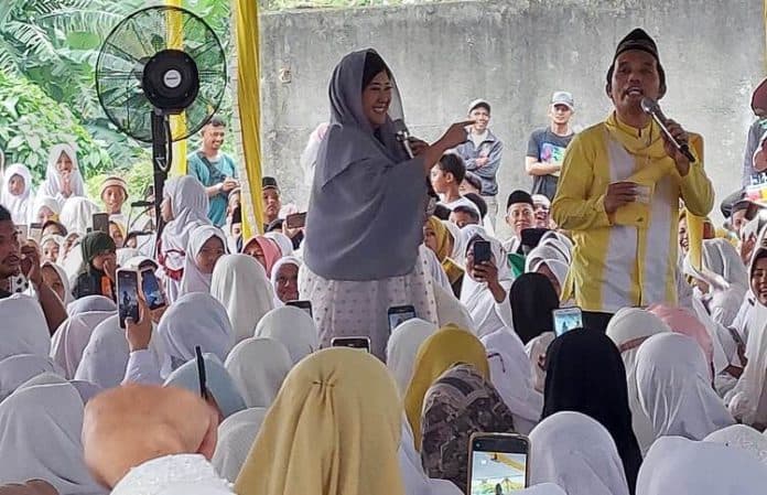 ibu_ibu_medan_dukung_meutya_hafid_mengisi_perwakilan_perempuan_di_parlemen