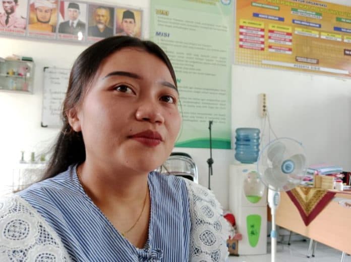 ida_rama_mengatasi_tantangan_mengajar_anak_tunarungu_dan_down_syndrome