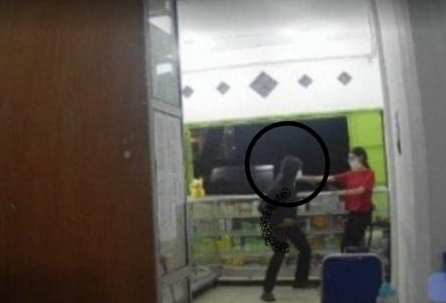 identitas_perampok_berkelewang_ancam_penjaga_apotek_di_medan_diketahui