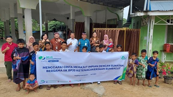 iik_bpjs_ketenagakerjaan_gelar_khitanan_massal_di_padang_sidempuan