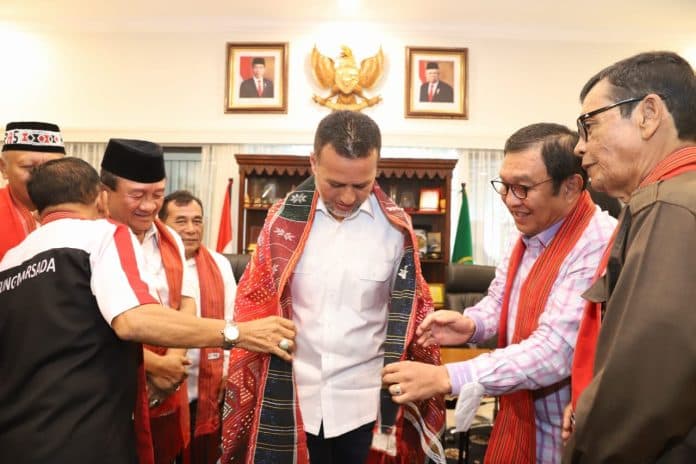 ijeck_minta_pomparan_raja_lontung_jaga_persaudaraan_dan_bangun_kampung_halaman